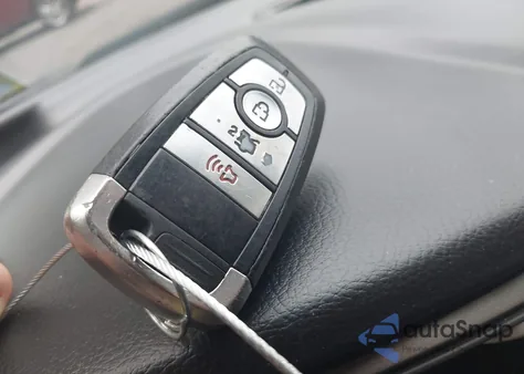 2017 Ford Fusion Hybrid Se z USA, uszkodzony, nr VIN 3FA6P0LU3HR238169